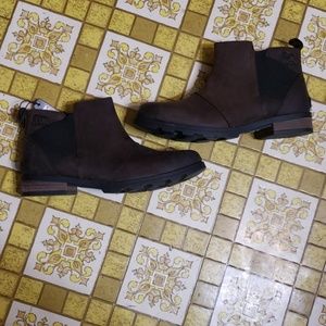 Womens Sorel Emelie Chelsea